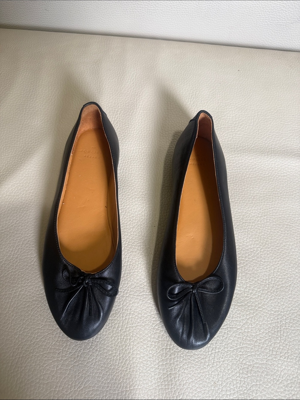 Sezane Black Leather Ballet Flats with Decorative Bow